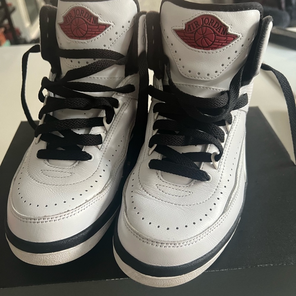 Mint condition Air Jordan’s youth 6